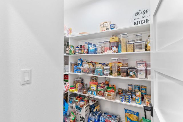 2538 E Farm Road 188, Ozark, MO 65721