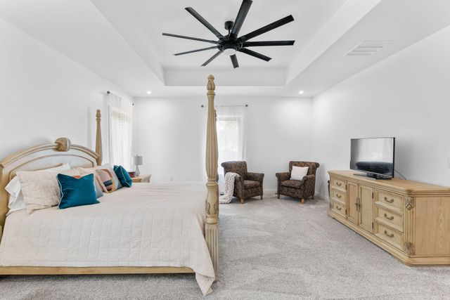 2538 E Farm Road 188, Ozark, MO 65721