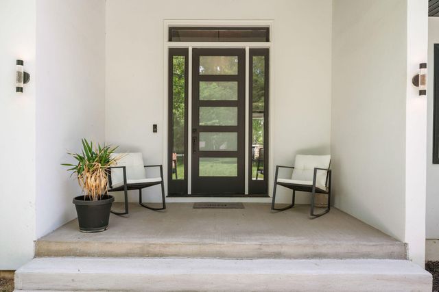 2538 E Farm Road 188, Ozark, MO 65721