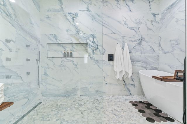 2538 E Farm Road 188, Ozark, MO 65721