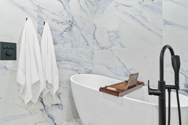 2538 E Farm Road 188, Ozark, MO 65721