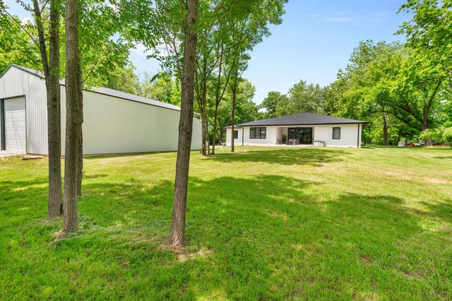 2538 E Farm Road 188, Ozark, MO 65721