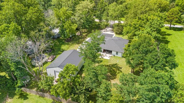 2538 E Farm Road 188, Ozark, MO 65721