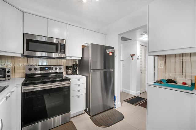 257 S Cypress Road 416, Pompano Beach, FL 33060
