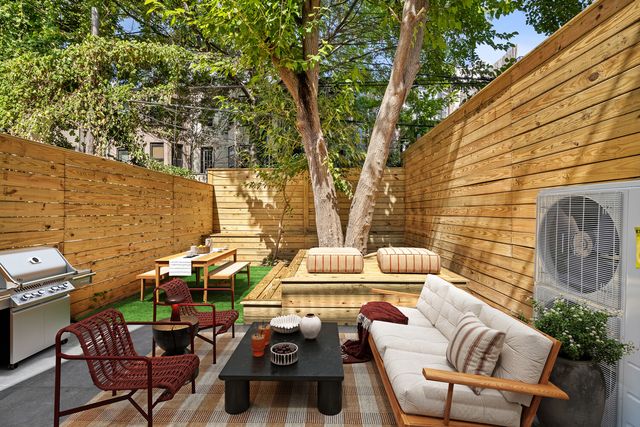 493 HANCOCK Street, New York City, NY 11233