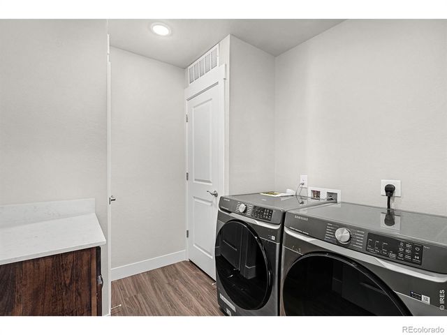 265 High Point Drive 206, Longmont, CO 80504
