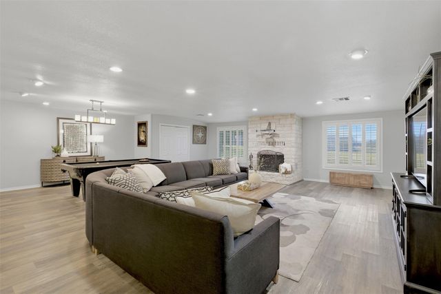 1710 Old Mill RD 12, Salado, TX 76571