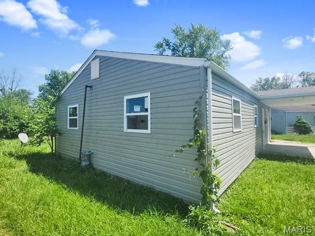 2 Saint Luke Court, Cahokia, IL 62206