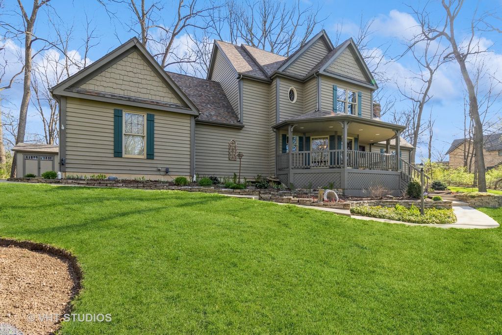 2516 Bennington Lane, Mchenry, IL 60050
