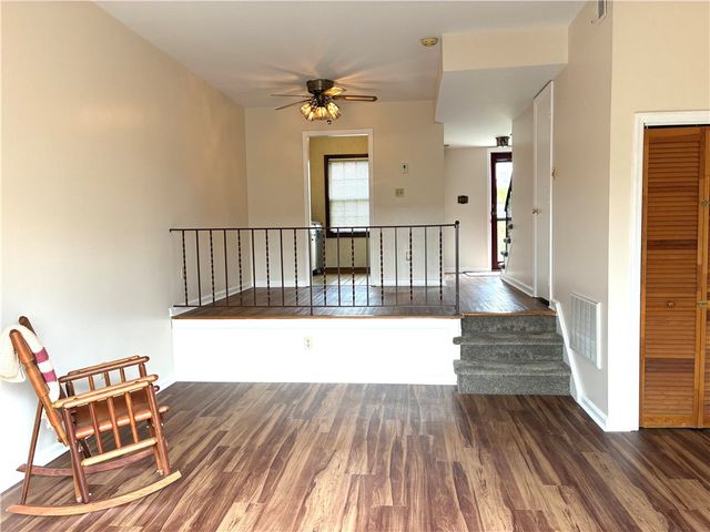 680 CARRIAGE Circle, Pennsbury, PA 15205