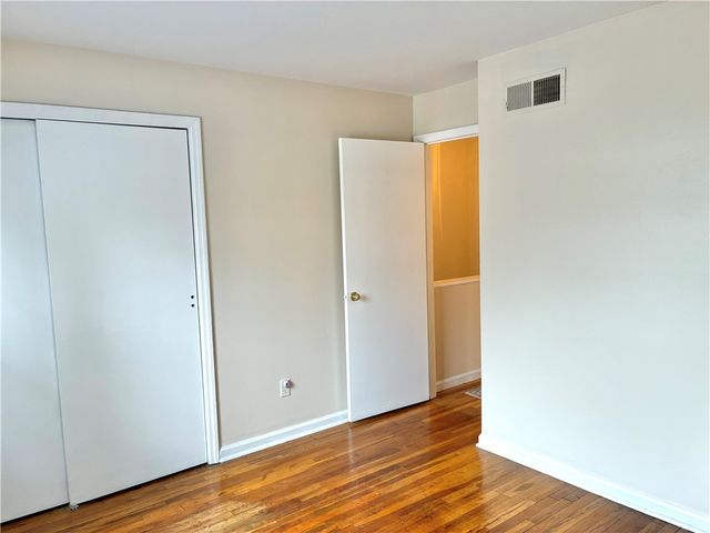 680 CARRIAGE Circle, Pennsbury, PA 15205