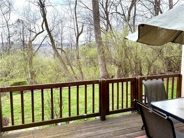 680 CARRIAGE Circle, Pennsbury, PA 15205