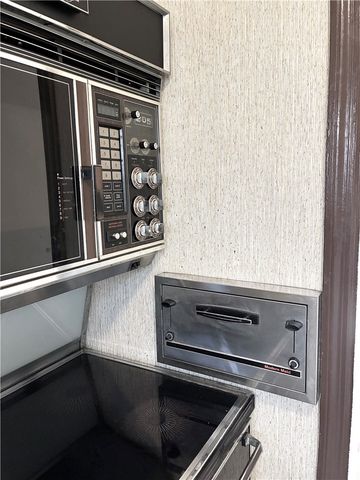 680 CARRIAGE Circle, Pennsbury, PA 15205