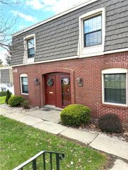 680 CARRIAGE Circle, Pennsbury, PA 15205