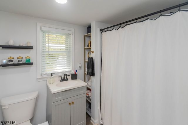 908 Willow Drive, Stillwater Twp., NJ 07860