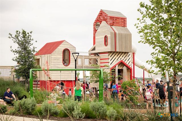 8909 Turaco Trail, Austin, TX 78744