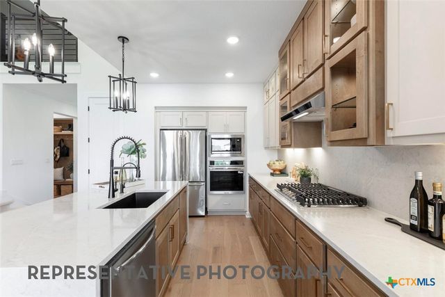 8909 Turaco Trail, Austin, TX 78744