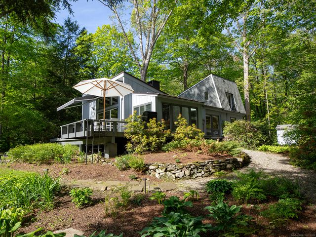 19 Spargo Road, Roxbury, CT 06783