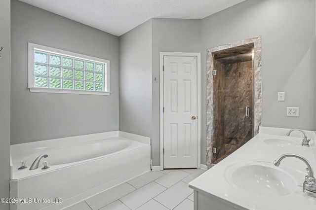 13960 Fairview Road, Byhalia, MS 38611