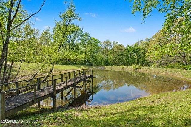 13960 Fairview Road, Byhalia, MS 38611