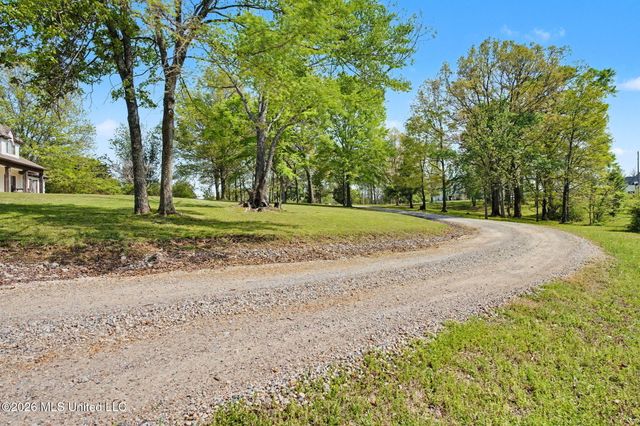 13960 Fairview Road, Byhalia, MS 38611