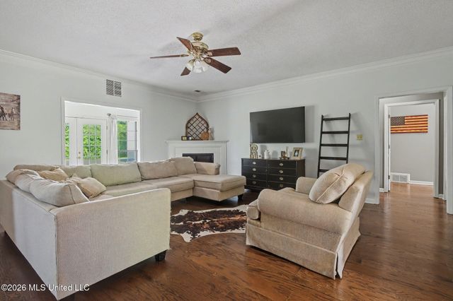 13960 Fairview Road, Byhalia, MS 38611