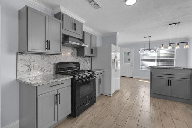 11410 Sunburst Falls Drive, Humble, TX 77396