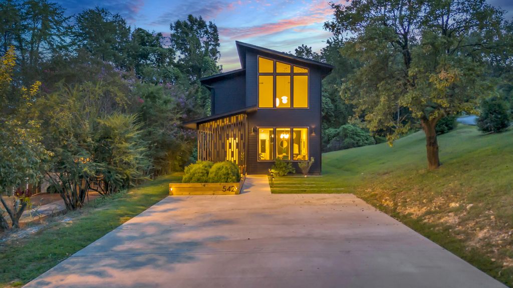 542 Alexander Drive, Chattanooga, TN 37415