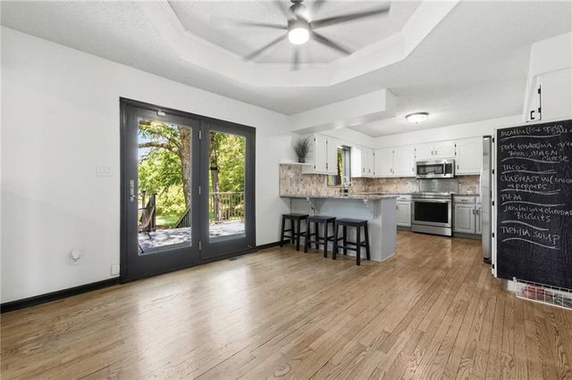 1116 W Hubach Hill Road, Raymore, MO 64083