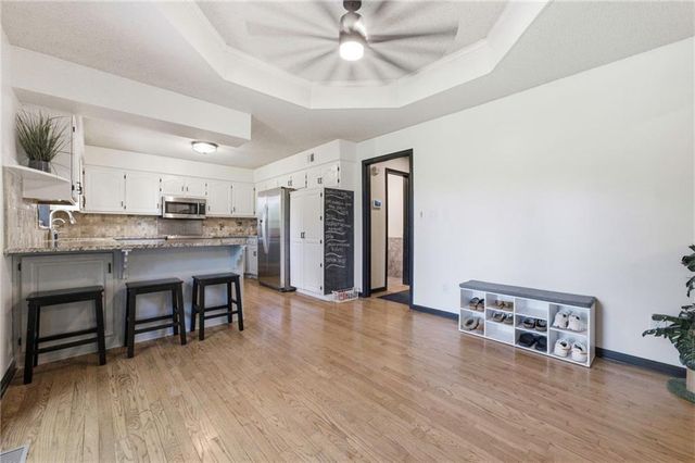1116 W Hubach Hill Road, Raymore, MO 64083