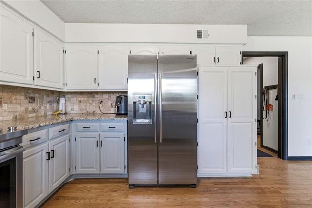 1116 W Hubach Hill Road, Raymore, MO 64083
