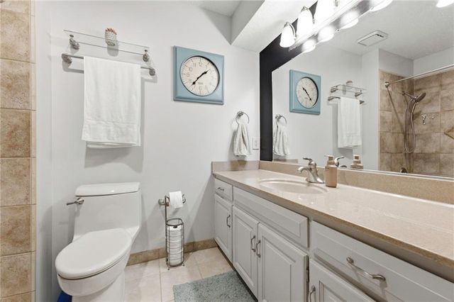 1116 W Hubach Hill Road, Raymore, MO 64083