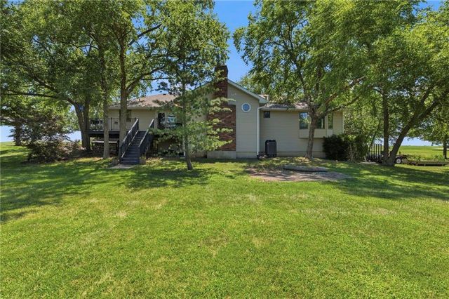 1116 W Hubach Hill Road, Raymore, MO 64083