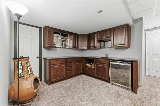 1116 W Hubach Hill Road, Raymore, MO 64083