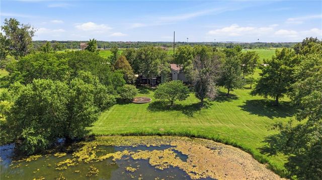1116 W Hubach Hill Road, Raymore, MO 64083
