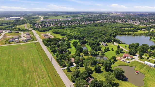 1116 W Hubach Hill Road, Raymore, MO 64083