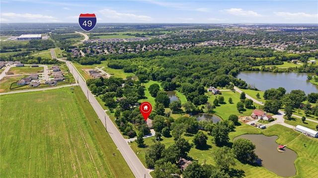 1116 W Hubach Hill Road, Raymore, MO 64083