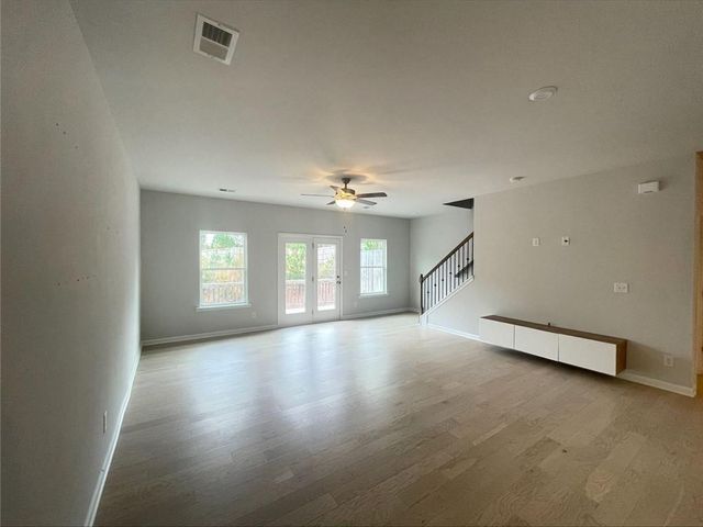 2623 Hedgeway Circle, Kennesaw, GA 30144