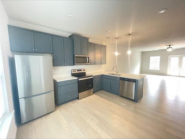 2623 Hedgeway Circle, Kennesaw, GA 30144