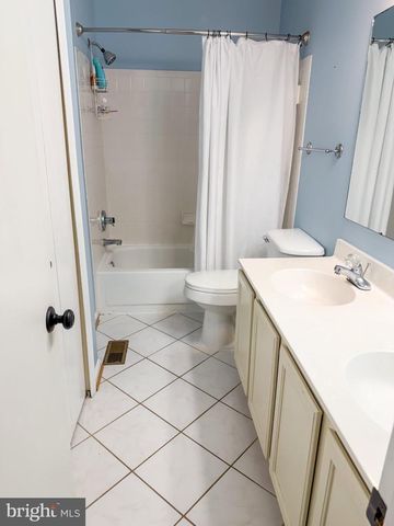 40 ROCKY DR, Stafford, VA 22554