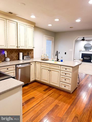 40 ROCKY DR, Stafford, VA 22554
