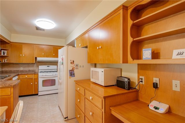 1639 Coventry Road NE, Massillon, OH 44646