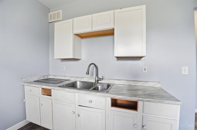 2545 Harrison Avenue, Cincinnati, OH 45211