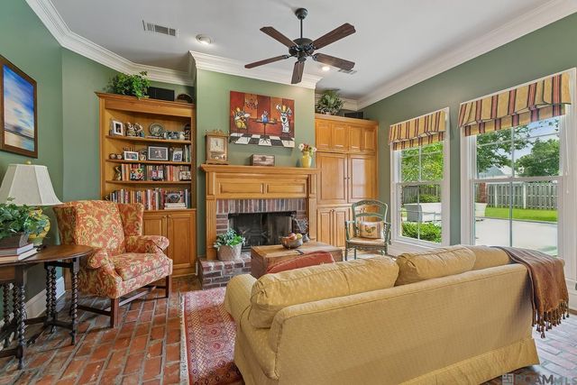 17919 Cascades Ave, Baton Rouge, LA 70810