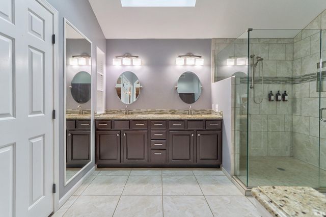 7849 Brookshire Court, Evansville, IN 47715