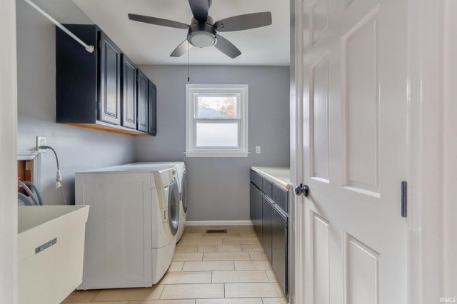 7849 Brookshire Court, Evansville, IN 47715