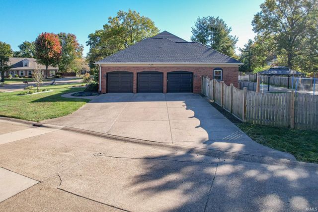 7849 Brookshire Court, Evansville, IN 47715