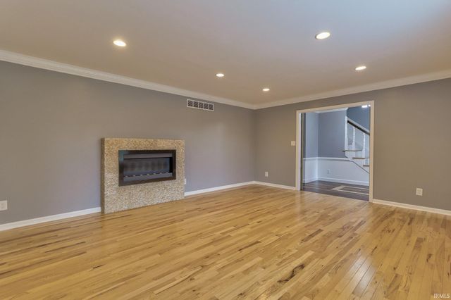 7849 Brookshire Court, Evansville, IN 47715