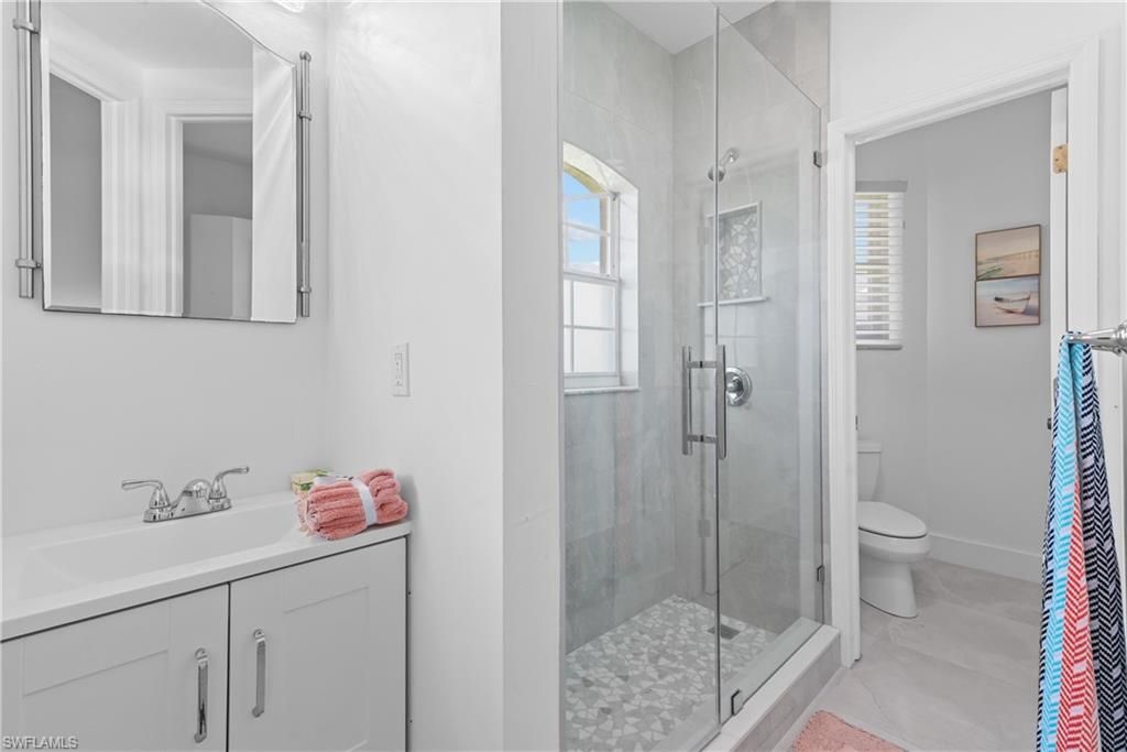 Image 17 of property listing at 2417 Cape Coral PKWY W, Cape Coral, FL 33914