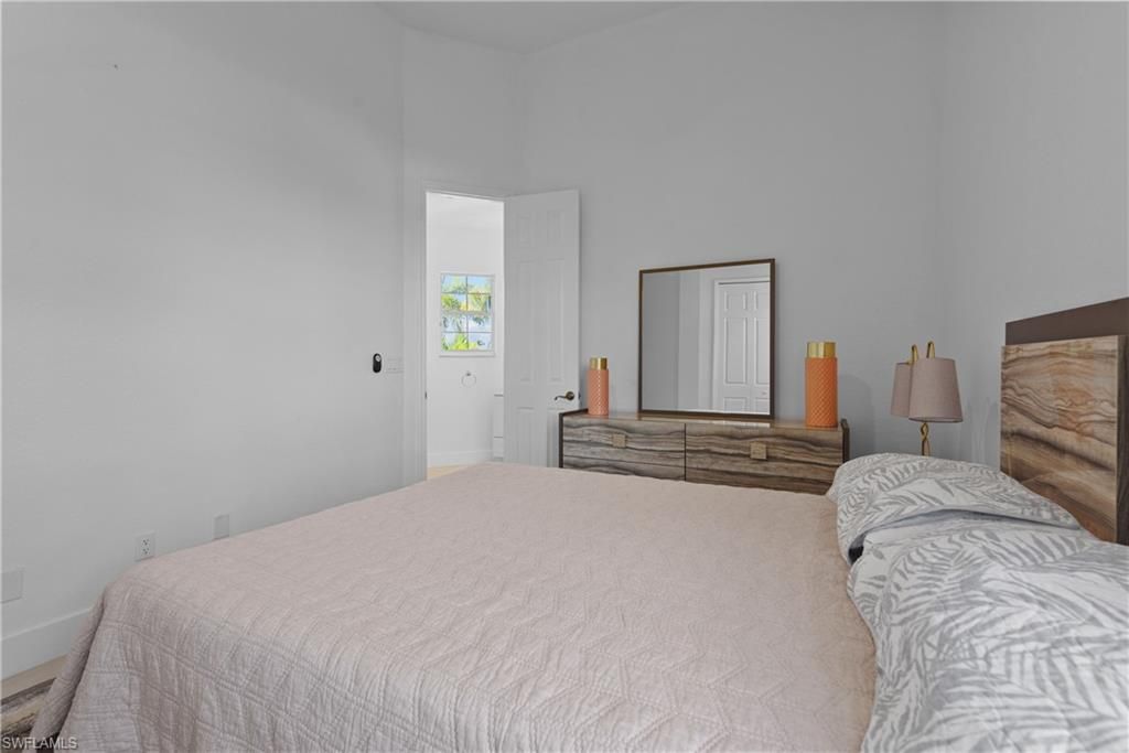 Image 18 of property listing at 2417 Cape Coral PKWY W, Cape Coral, FL 33914